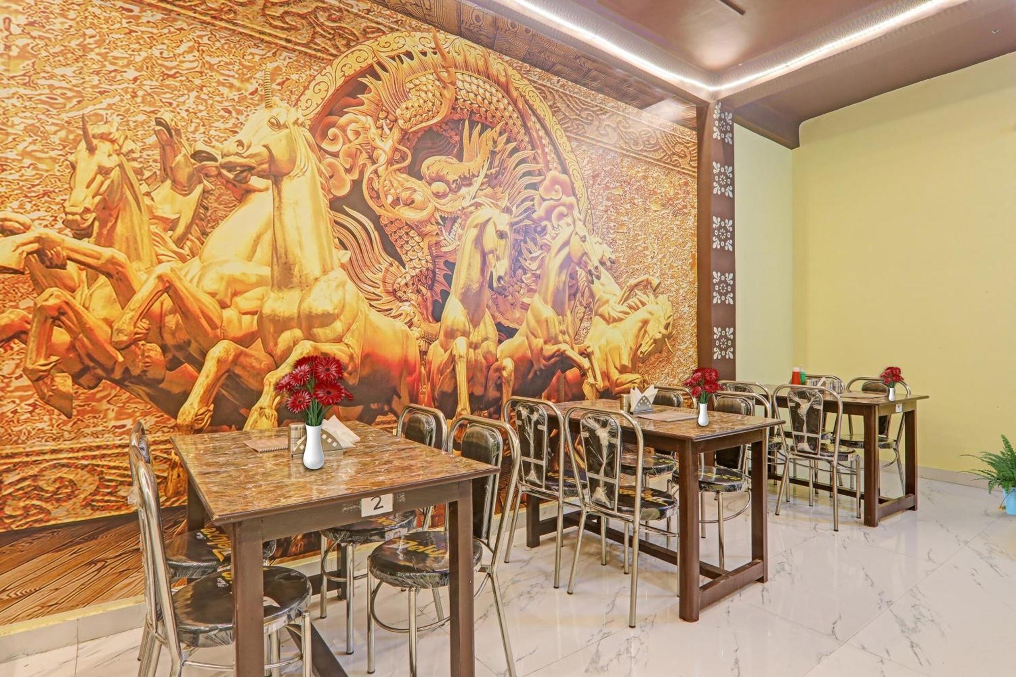 Hotel O Sai Galaxy Hotel & Restaurant Kanpur Exterior photo
